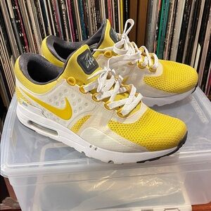 Nike Air Max Zero men’s 8.5